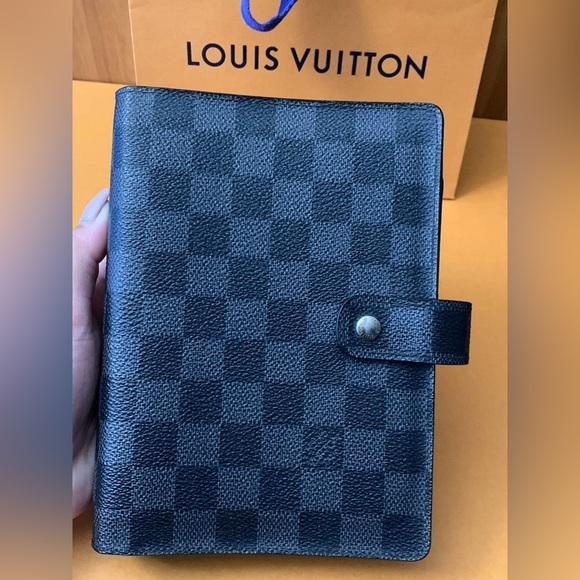 🇨🇦 Sold ❌❌❌ 📒🌷LV Agenda MM in Graphite✅ - Picture 2 of 12